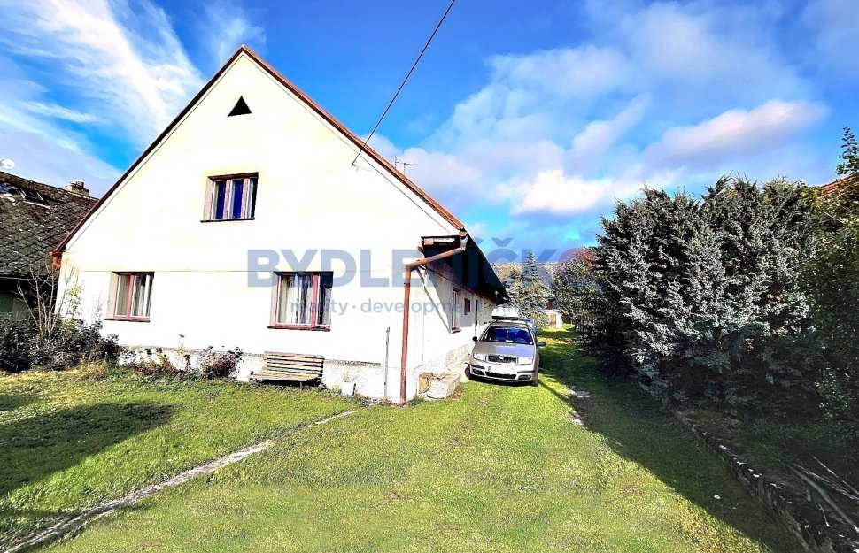 Prodej domu 6+2, pozemek 1610m2, Pocinovice, okres Domažlice