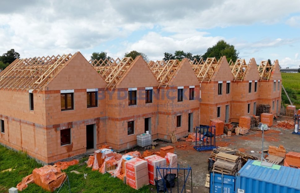 Prodej rodinného řadového domu 5+kk, 116 m2, Olešník, okres České Budějovice