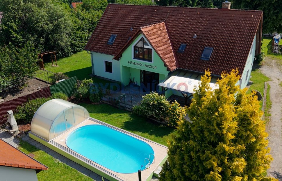 Prodej zaběhlého penzionu 275 m2, pozemek 1260 m2, Žíteč - Chlum u Třeboně
