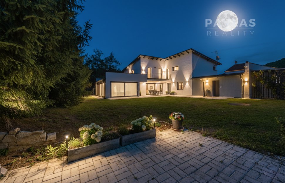 Spolí noční -.jpg