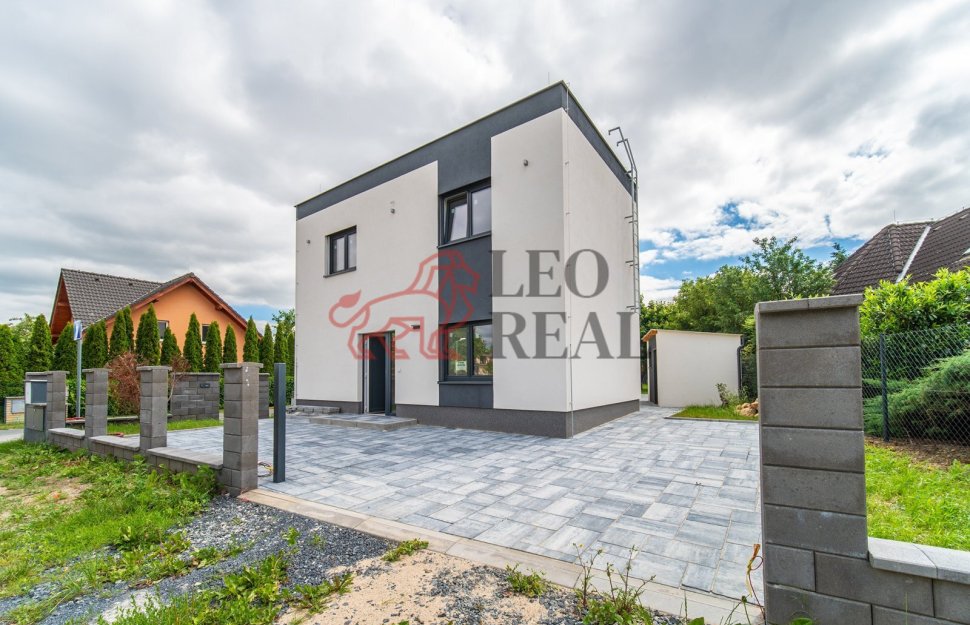 RD, Újezd, Chotěnovská (30).jpg