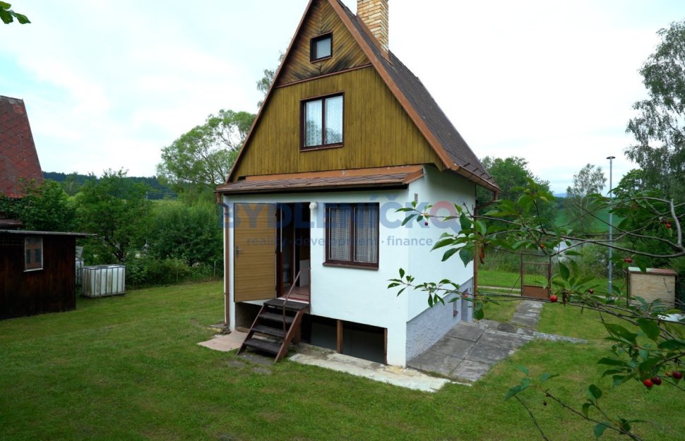 Prodej chaty s výhledem na rybník, Zahrádka u Mirkovic, okres Český Krumlov