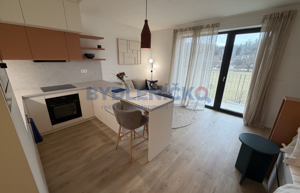 Prodej bytu 2+kk s balkonem, 54 m2, Hluboká nad Vltavou