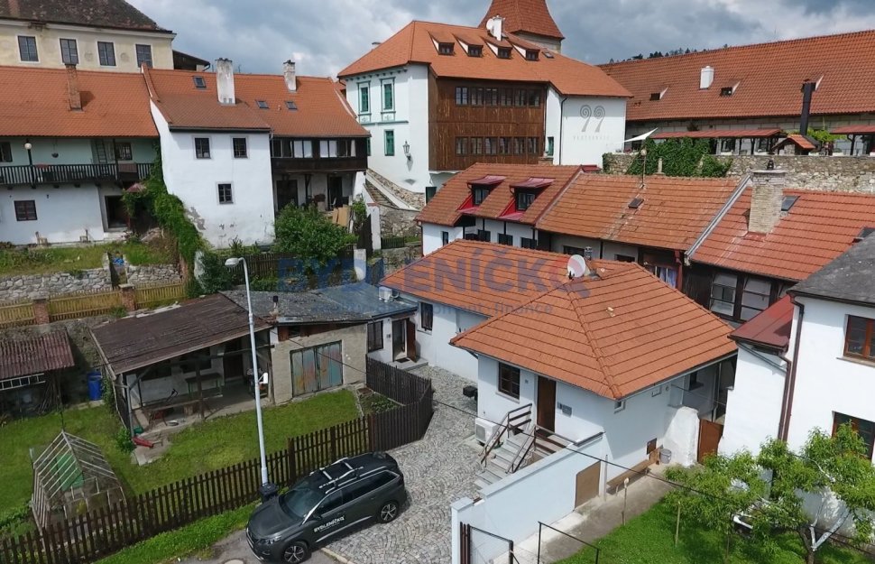 Prodej domu s 2 apartmány v centru města Český Krumlov